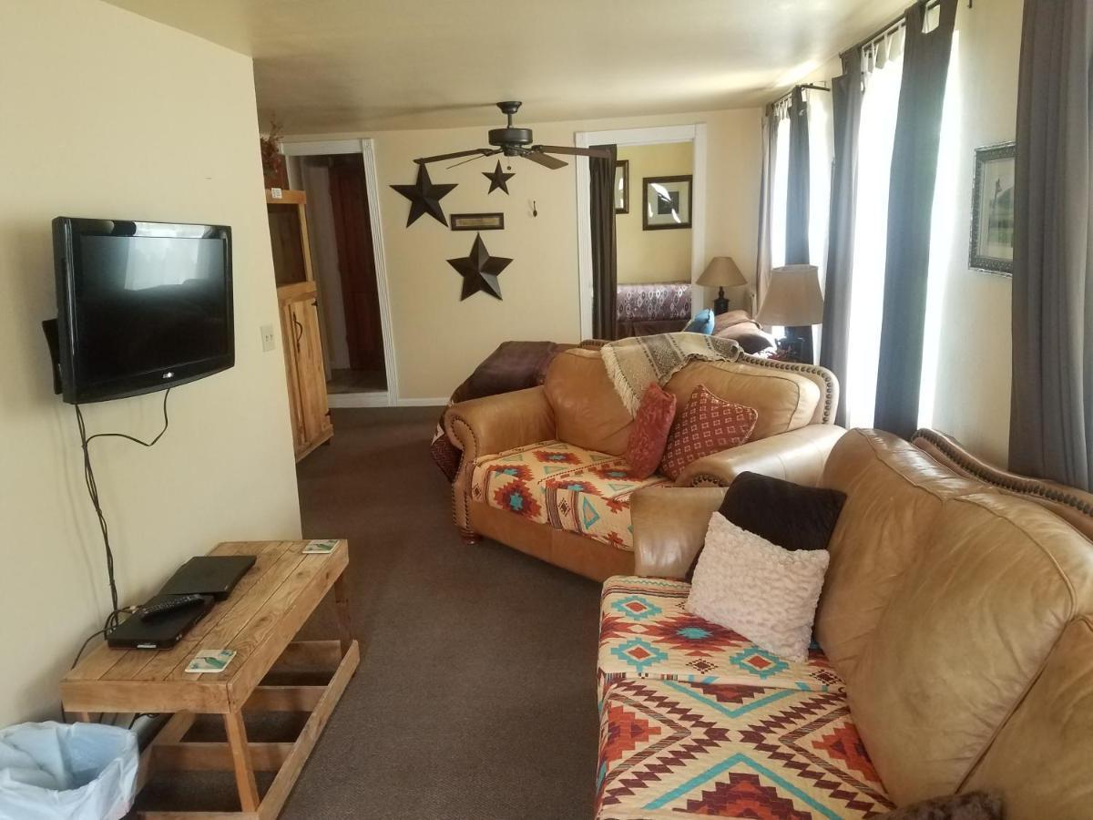 Alpaca Inn, The ラバ・ホット・スプリングス エクステリア 写真