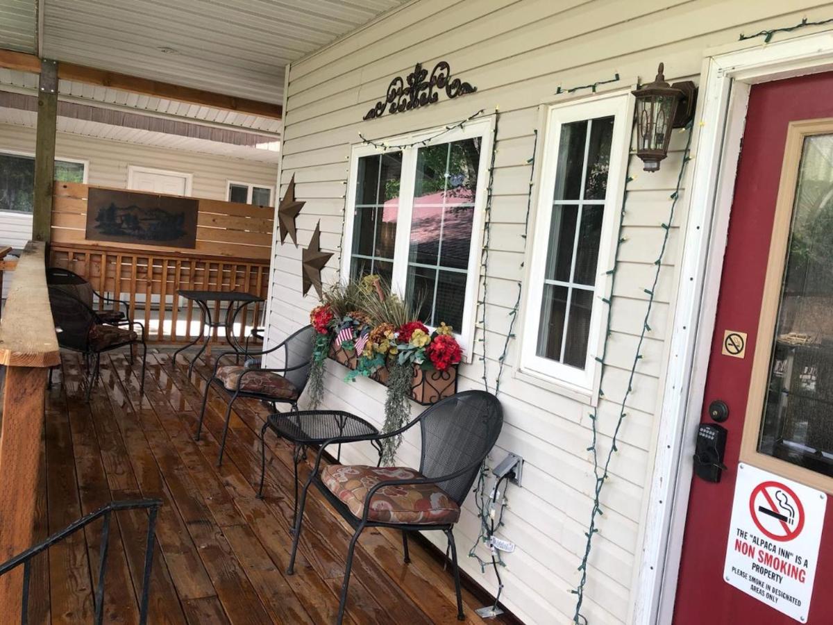 Alpaca Inn, The ラバ・ホット・スプリングス エクステリア 写真
