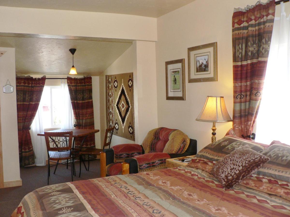 Alpaca Inn, The ラバ・ホット・スプリングス エクステリア 写真